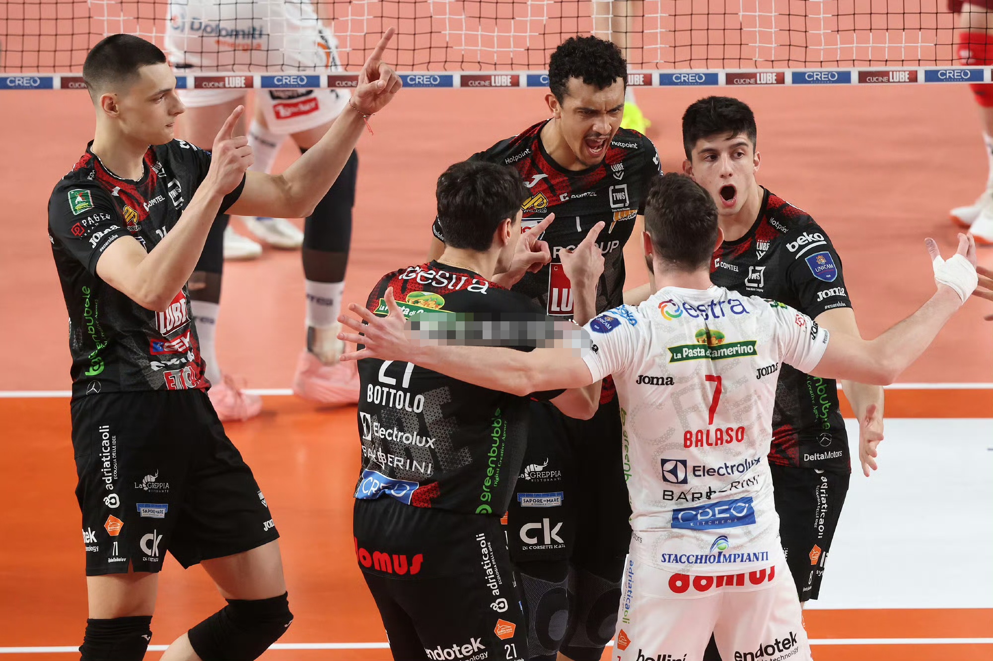 开云中国-瓦伦西亚迎NBA常规赛关键赛，窗口期门线救险，话题不断，高层口径保持一致-开云中国