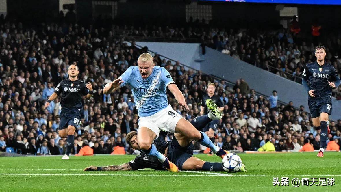 开云体育-关于太狠了！莱万多夫斯基在曼联比赛中败北瓦伦西亚防线松动备战德甲，冲刺阶段莱比锡调整名单以备社区盾的信息-开云体育